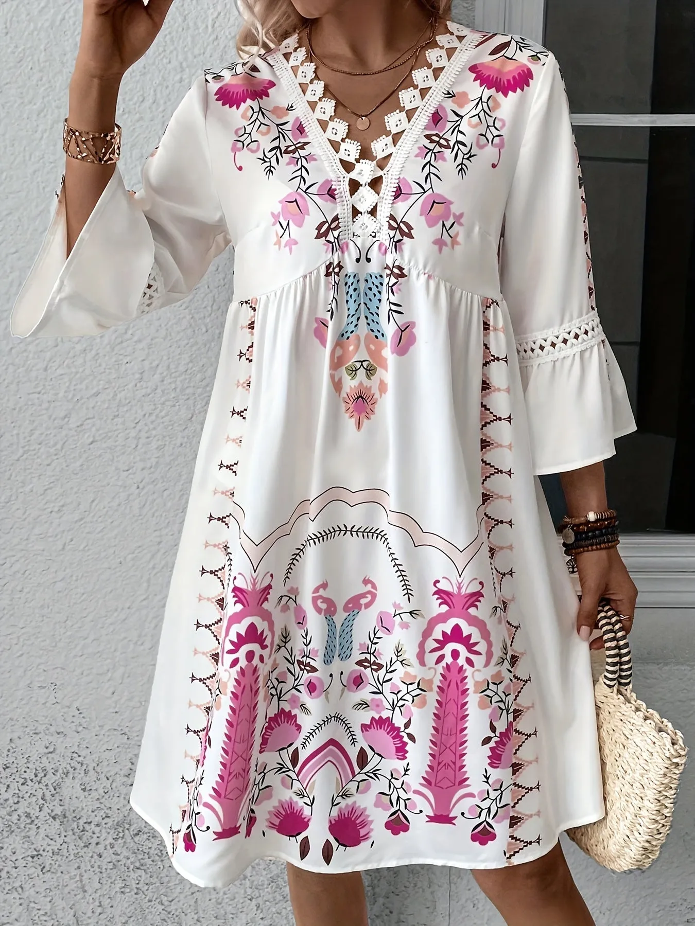 Alma Ethnic Maxi Dress with V-Neck - Boho Style for Women