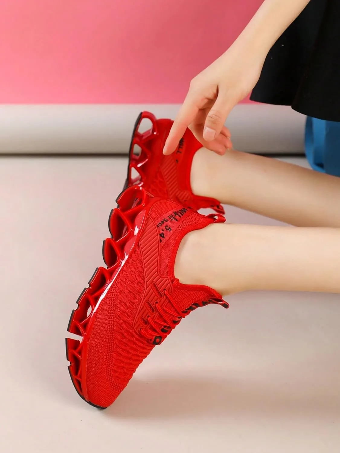Breathable Mesh Lightweight Y2K Blade Sole Running Jogging Shoes for Versatile Performance and Distinctive Style