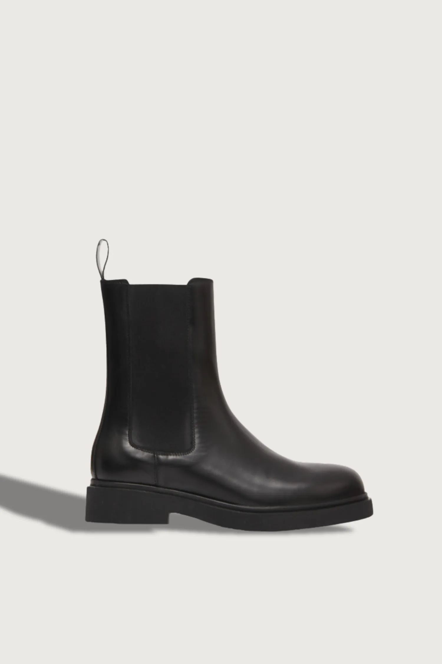 Chelsea Boots In Boxed Leather