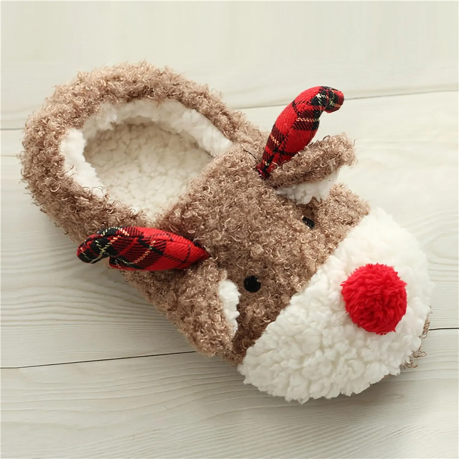 Christmas Slippers for Women Cute Reindeer Winter Shoes Xmas Men's Pattern Warm Memory Foam Bedroom Slipper Indoor Soft Cartoon Slip Ons Fuzzy Plush House Slides Festive Party Stuff