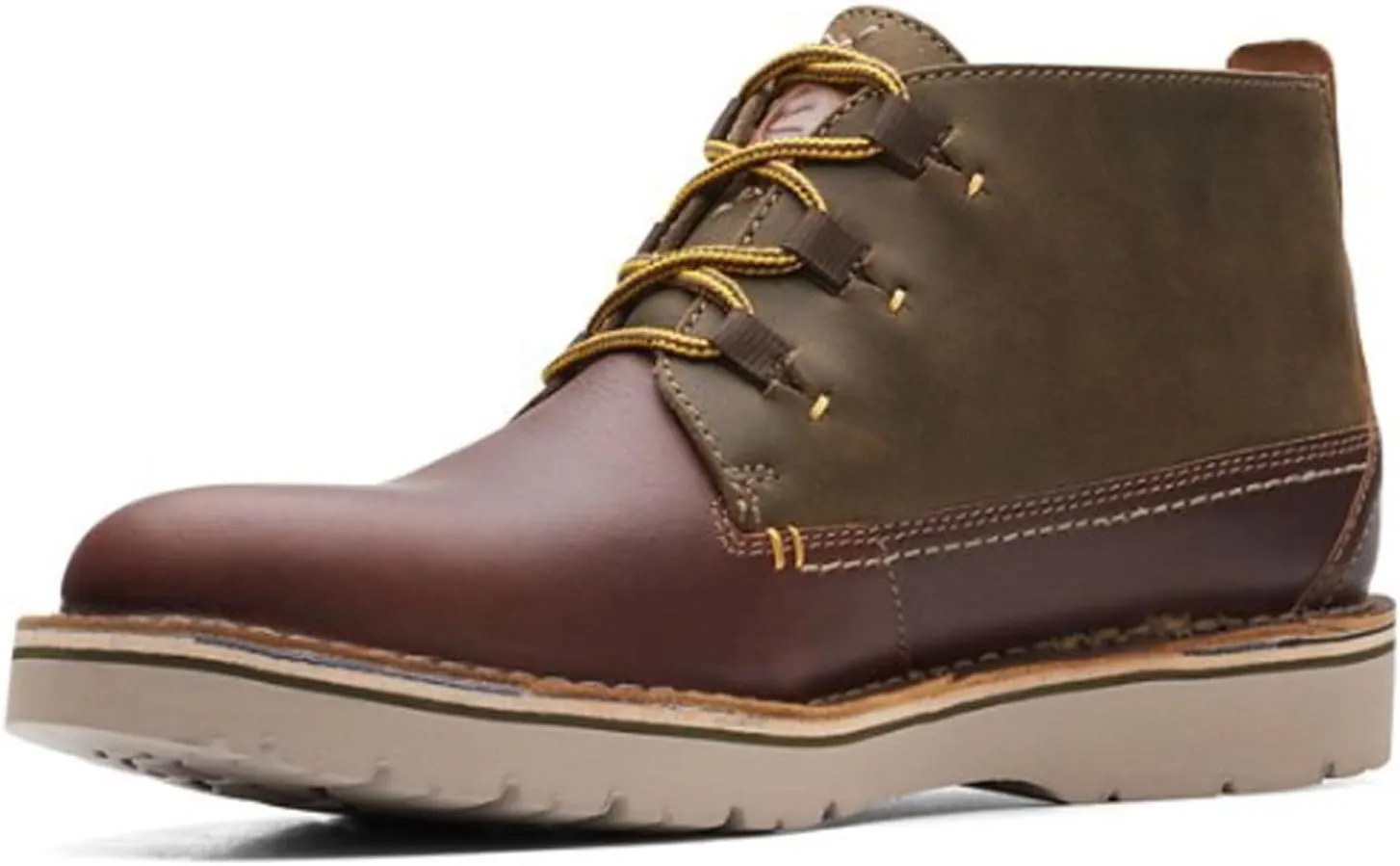 Clarks Men's Eastford Mid Chukka Boot