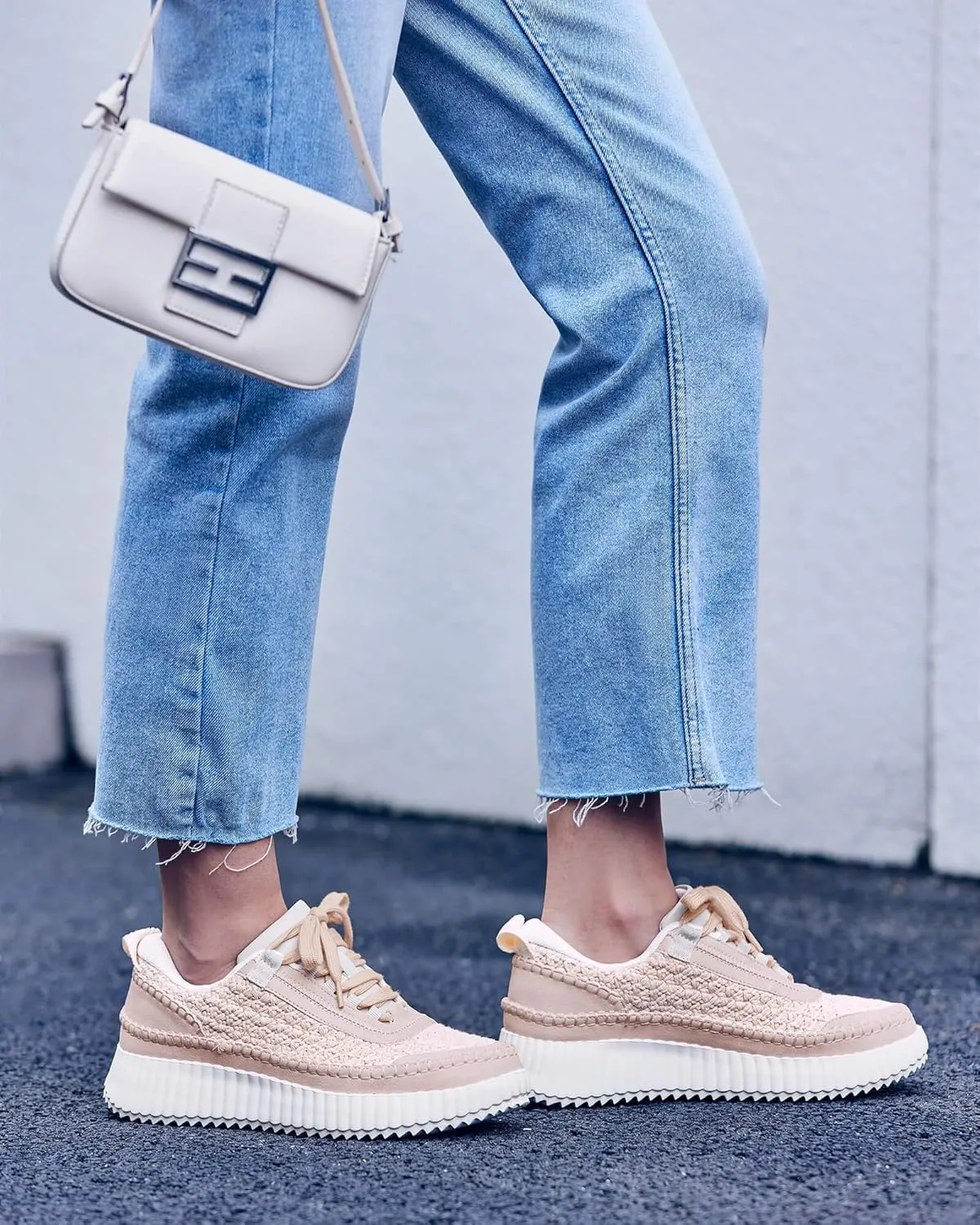 Coutgo Womens Platform Sneakers Lace Up Comfortable Casual Fashion Sneaker Walking Shoes
