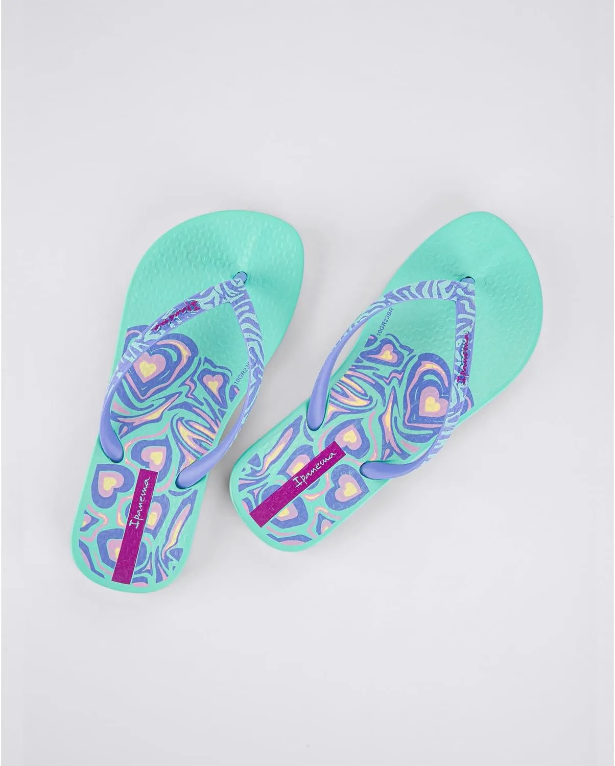 Ipanema Ana Nostalgic Hearts Kids Flip Flops - Stylish & Comfortable Summer Footwear for Children, Non-Slip Sole, Water Resistant, Durable Material for Active Play