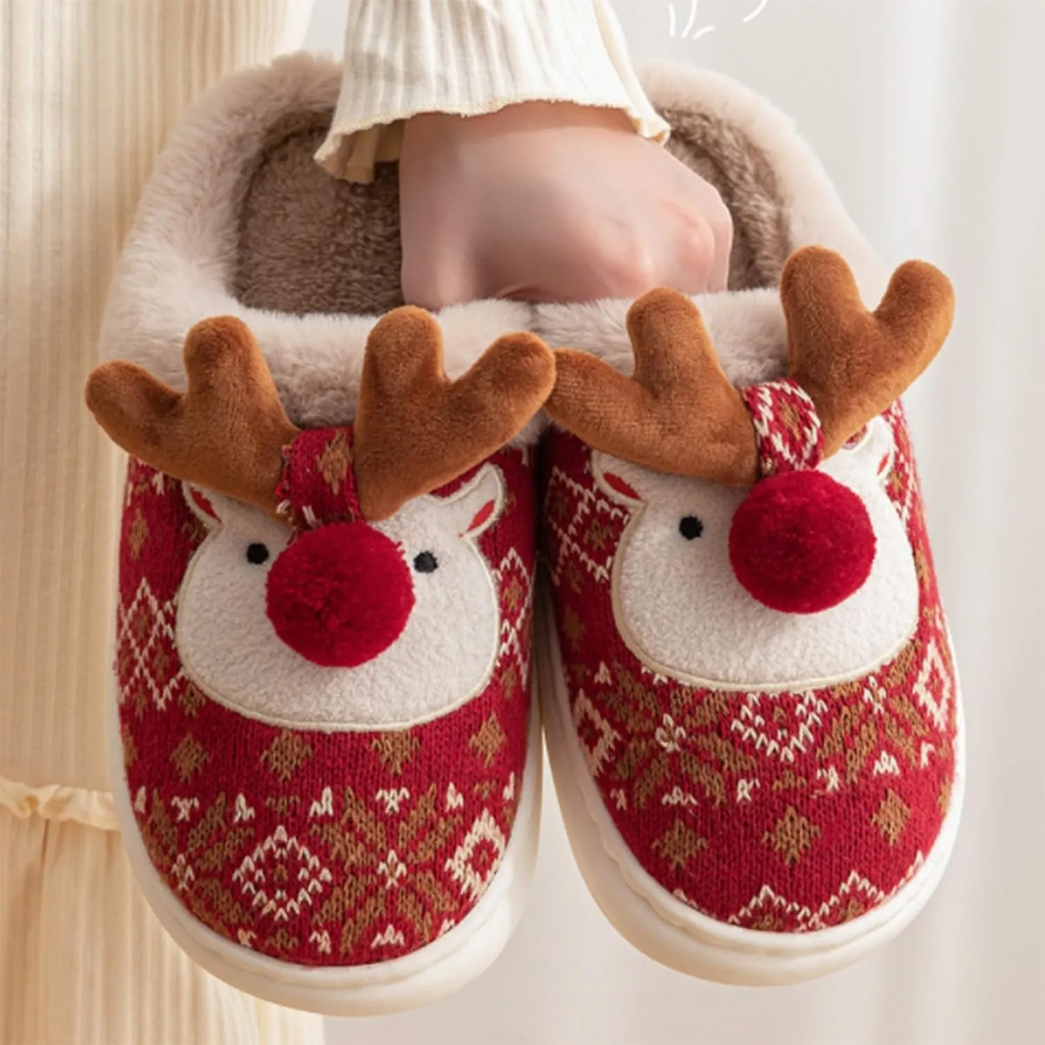 Kids Cute Christmas Slippers Santa Reindeer Slippers Boy Girl Soft Plush Fuzzy Slippers Warm Cotton Winter Slippers