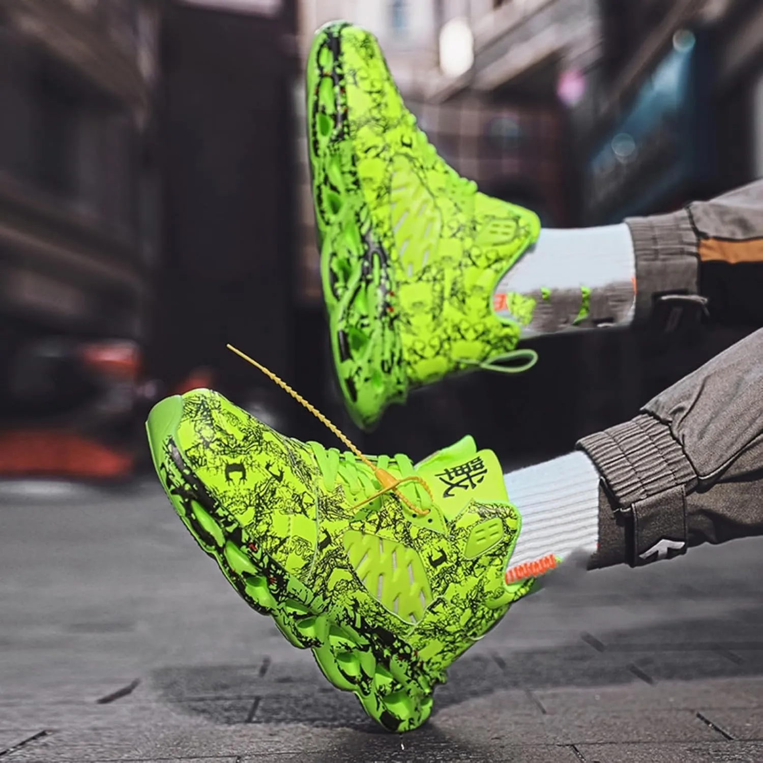 Men's Fashionable Sneakers with Unique Patterns. Comfortable and Versatile, Suitable for Running, Training, and Daily wear.
