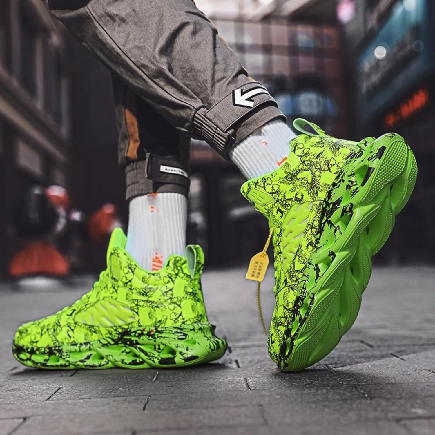 Men's Fashionable Sneakers with Unique Patterns. Comfortable and Versatile, Suitable for Running, Training, and Daily wear.