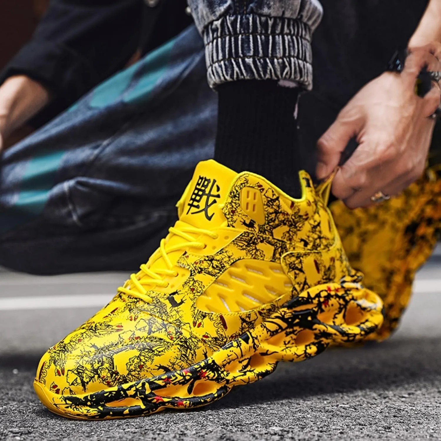 Men's Fashionable Sneakers with Unique Patterns. Comfortable and Versatile, Suitable for Running, Training, and Daily wear.