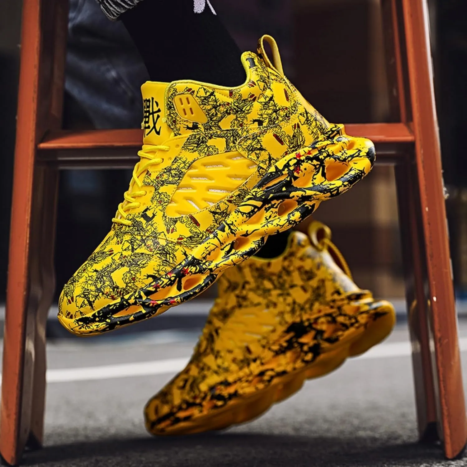 Men's Fashionable Sneakers with Unique Patterns. Comfortable and Versatile, Suitable for Running, Training, and Daily wear.