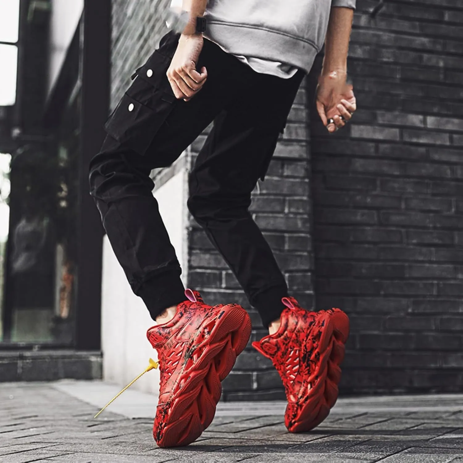 Men's Fashionable Sneakers with Unique Patterns. Comfortable and Versatile, Suitable for Running, Training, and Daily wear.
