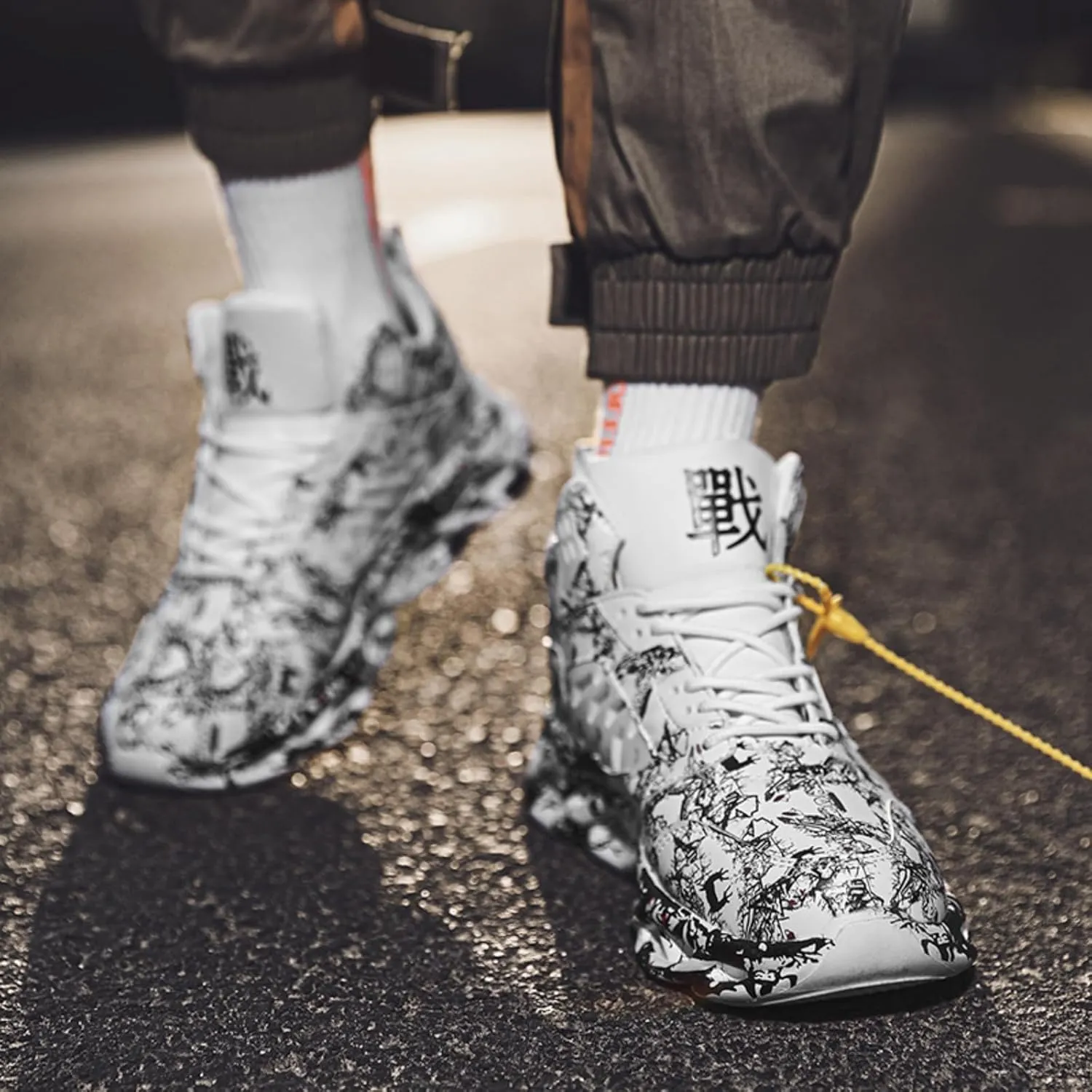 Men's Fashionable Sneakers with Unique Patterns. Comfortable and Versatile, Suitable for Running, Training, and Daily wear.