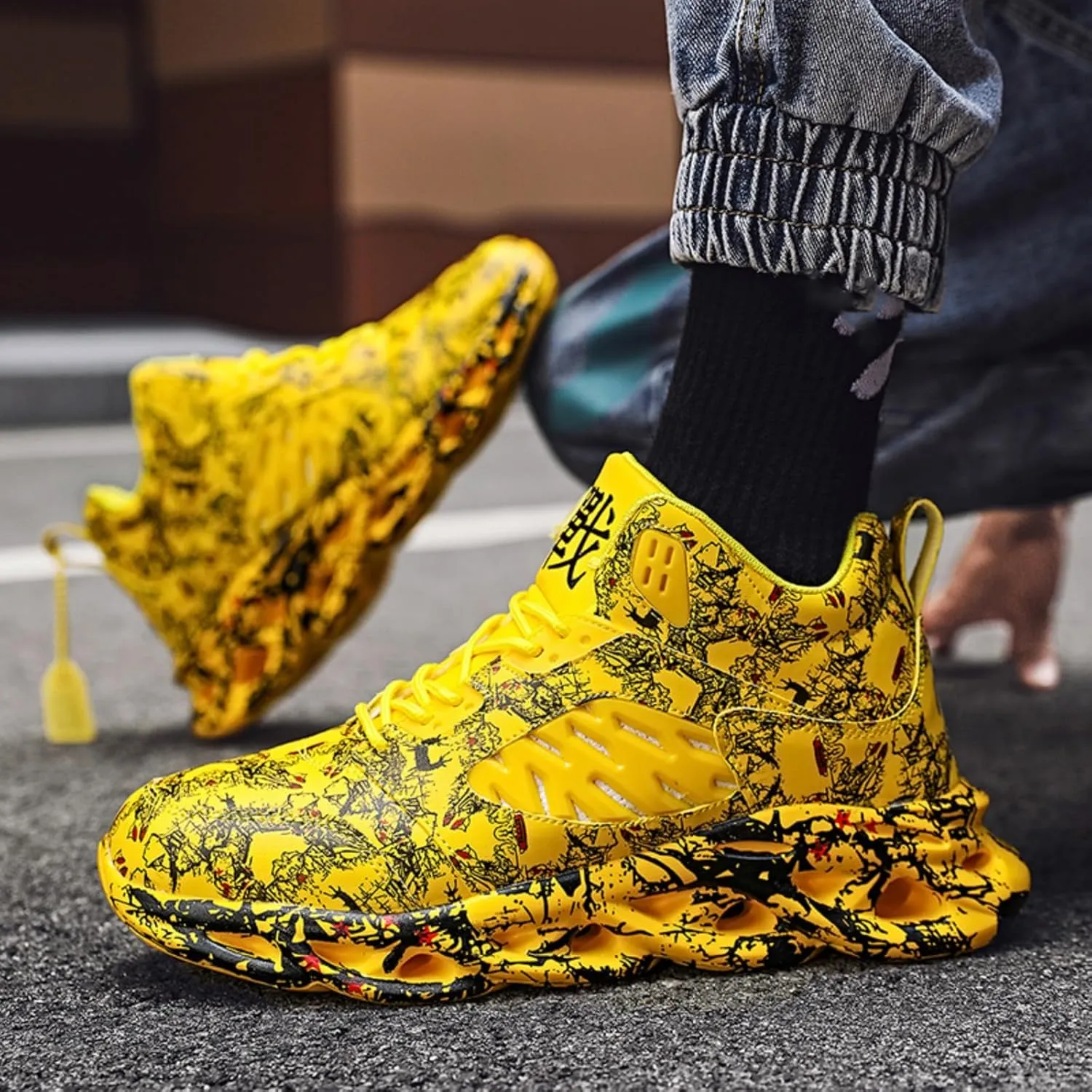 Men's Fashionable Sneakers with Unique Patterns. Comfortable and Versatile, Suitable for Running, Training, and Daily wear.