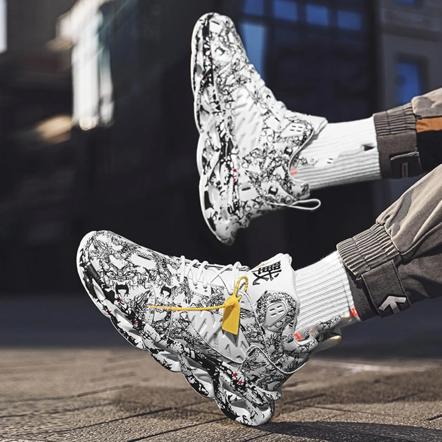 Men's Fashionable Sneakers with Unique Patterns. Comfortable and Versatile, Suitable for Running, Training, and Daily wear.