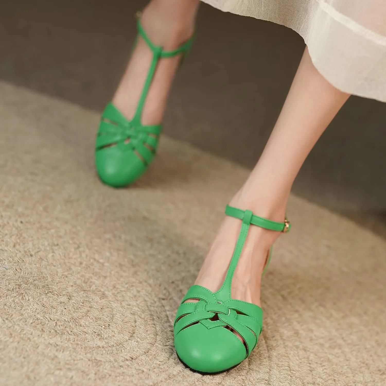 MOOMMO Women’s Ankle Strap Cage Sandals Kitten Heel Round Toe T-Strap Mary Jane Pumps Cut-Out Sandal Heels Vintage Low Heel Closed Toe Roman Sandals Dress Summer Shoes Wedding Bridal Comfy 4-11 M US