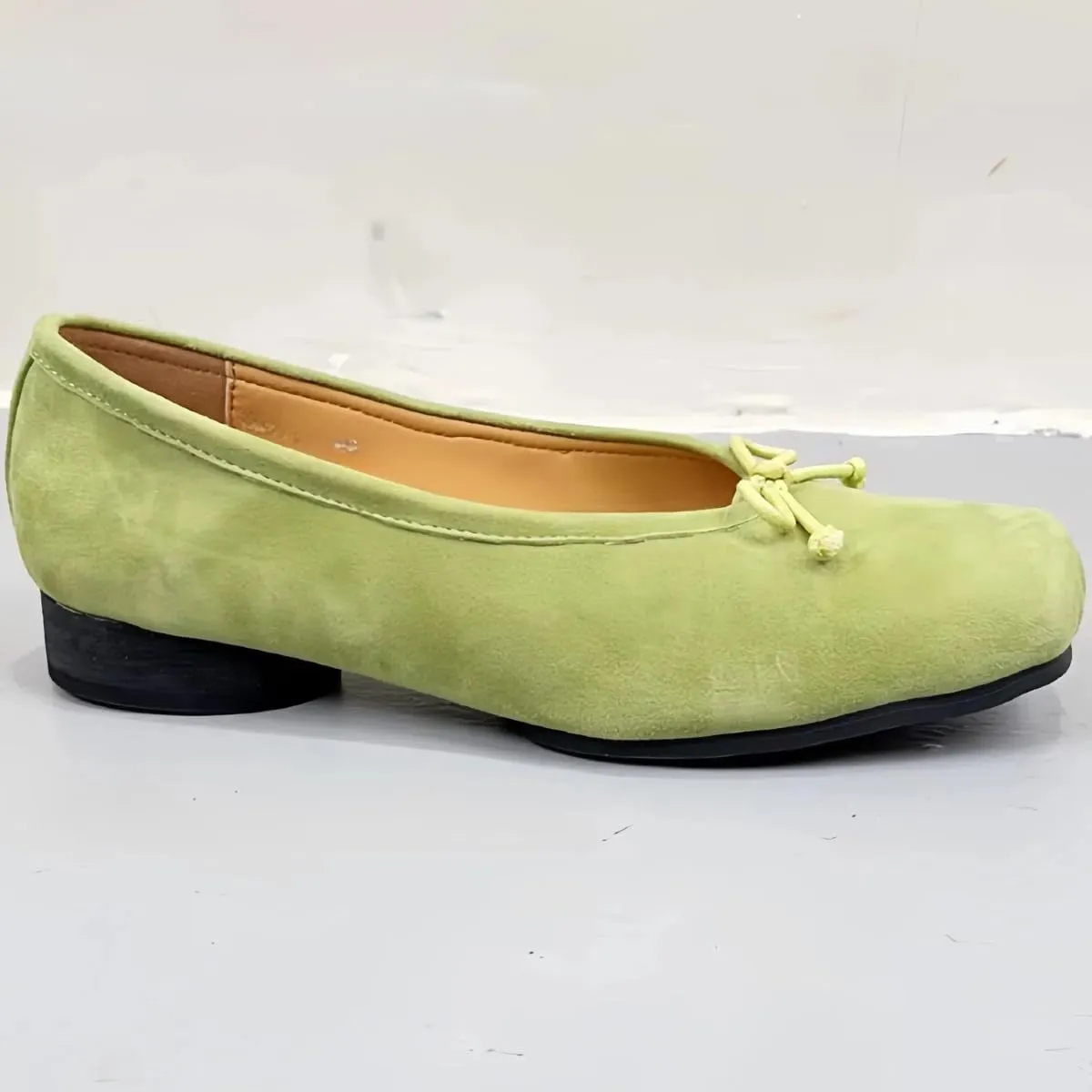 Retro Ballet Flats Shoes for Women with Bow Closed Toe Women's Slip on Pumps Mid Heels Genuine Suede Leather Low-Cut Comfort Daily Casual Weekend