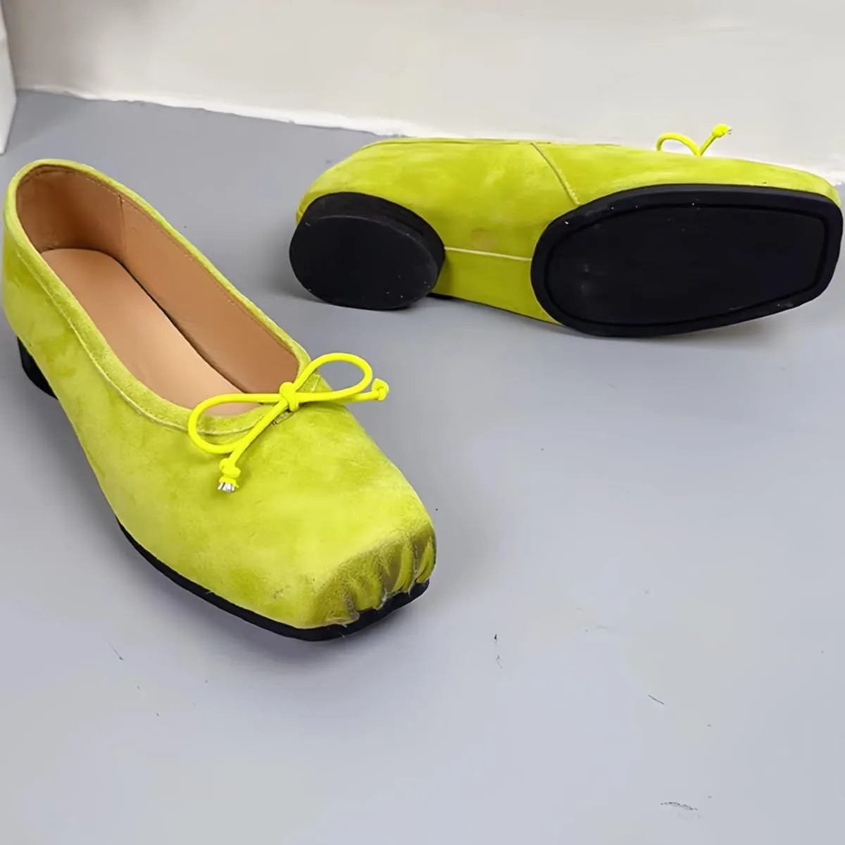 Retro Ballet Flats Shoes for Women with Bow Closed Toe Women's Slip on Pumps Mid Heels Genuine Suede Leather Low-Cut Comfort Daily Casual Weekend