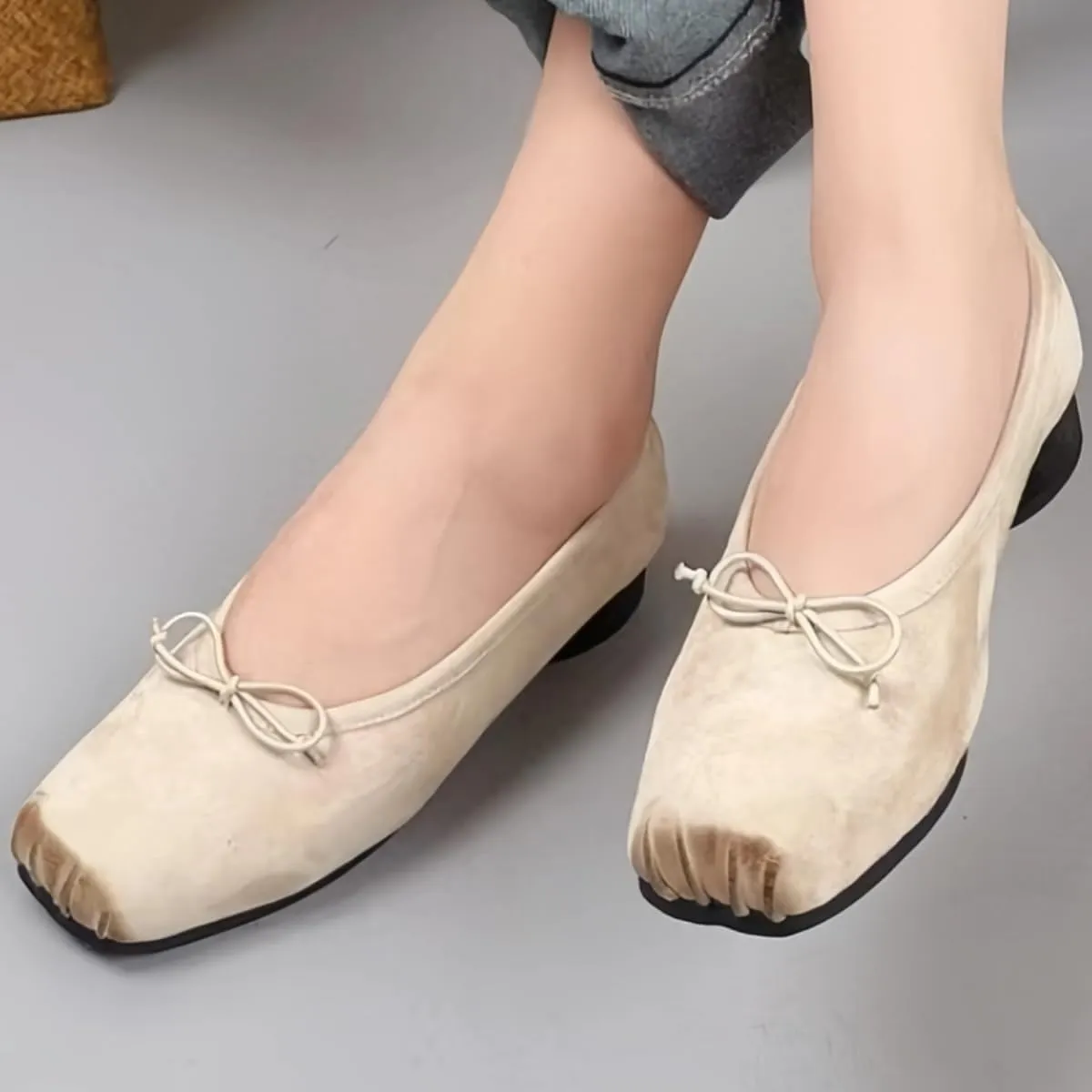 Retro Ballet Flats Shoes for Women with Bow Closed Toe Women's Slip on Pumps Mid Heels Genuine Suede Leather Low-Cut Comfort Daily Casual Weekend