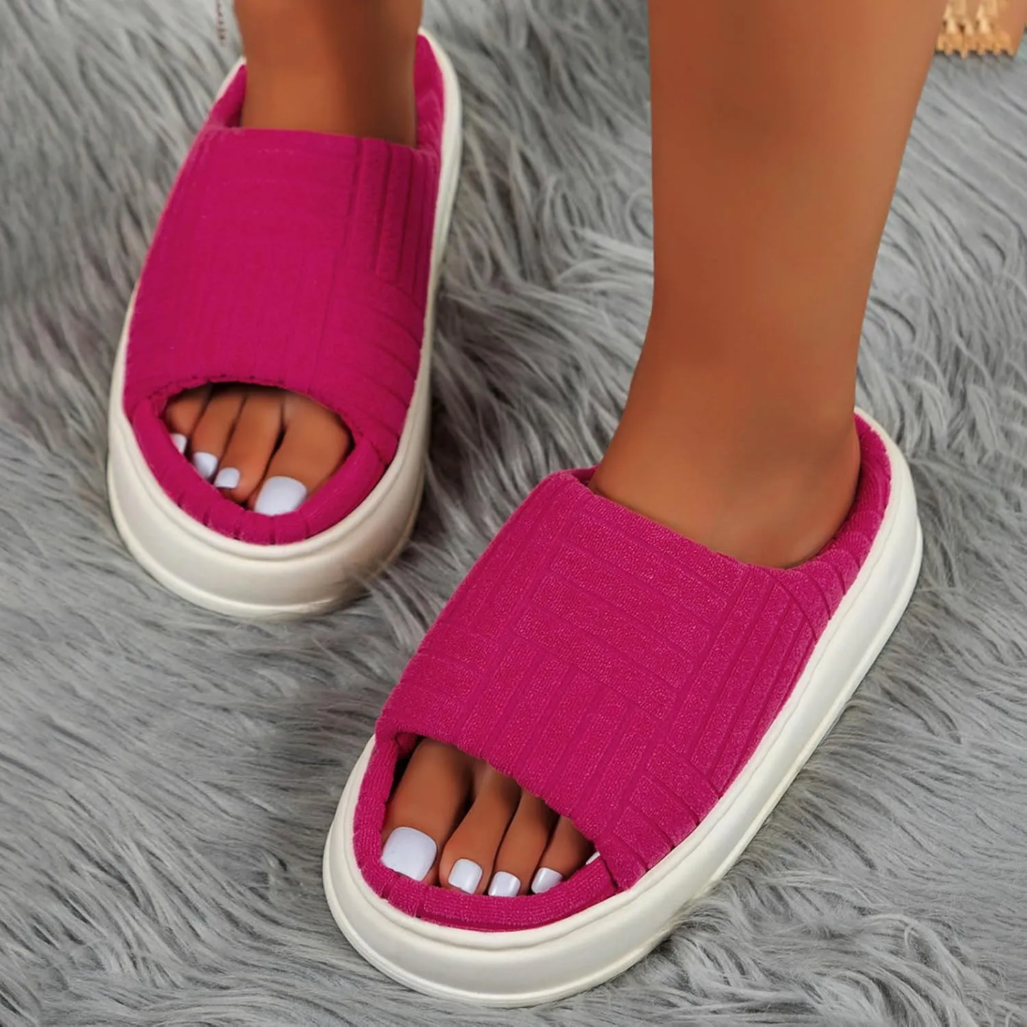 SBGMoSJ Indoor House Slippers Cute Mens Winter Outdoor Slippers Bedroom Shoes for Ladies Comfy Slippers for Women Non Slip Outdoor Christmas Lights Gifts for Women 2023