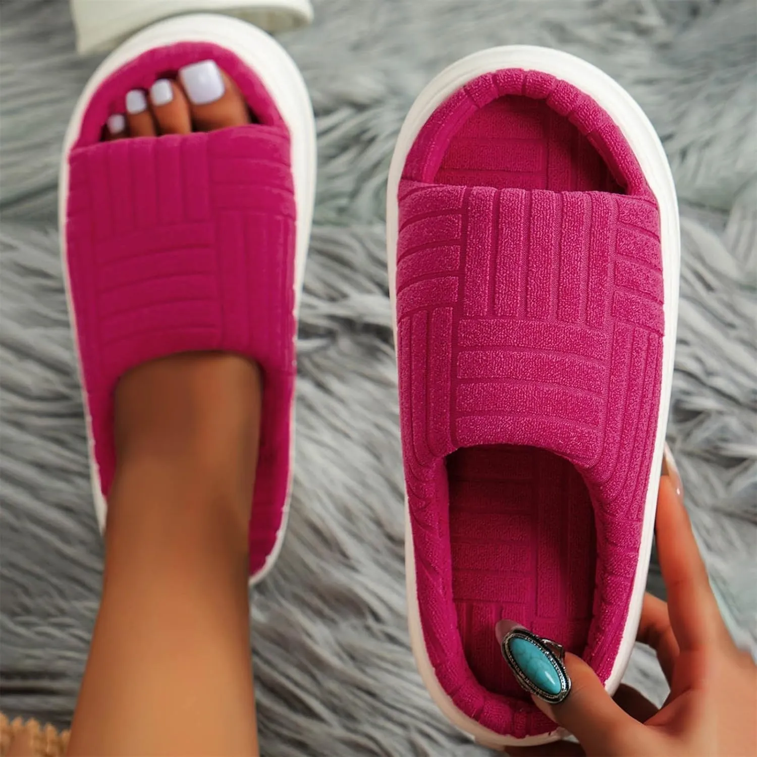 SBGMoSJ Indoor House Slippers Cute Mens Winter Outdoor Slippers Bedroom Shoes for Ladies Comfy Slippers for Women Non Slip Outdoor Christmas Lights Gifts for Women 2023