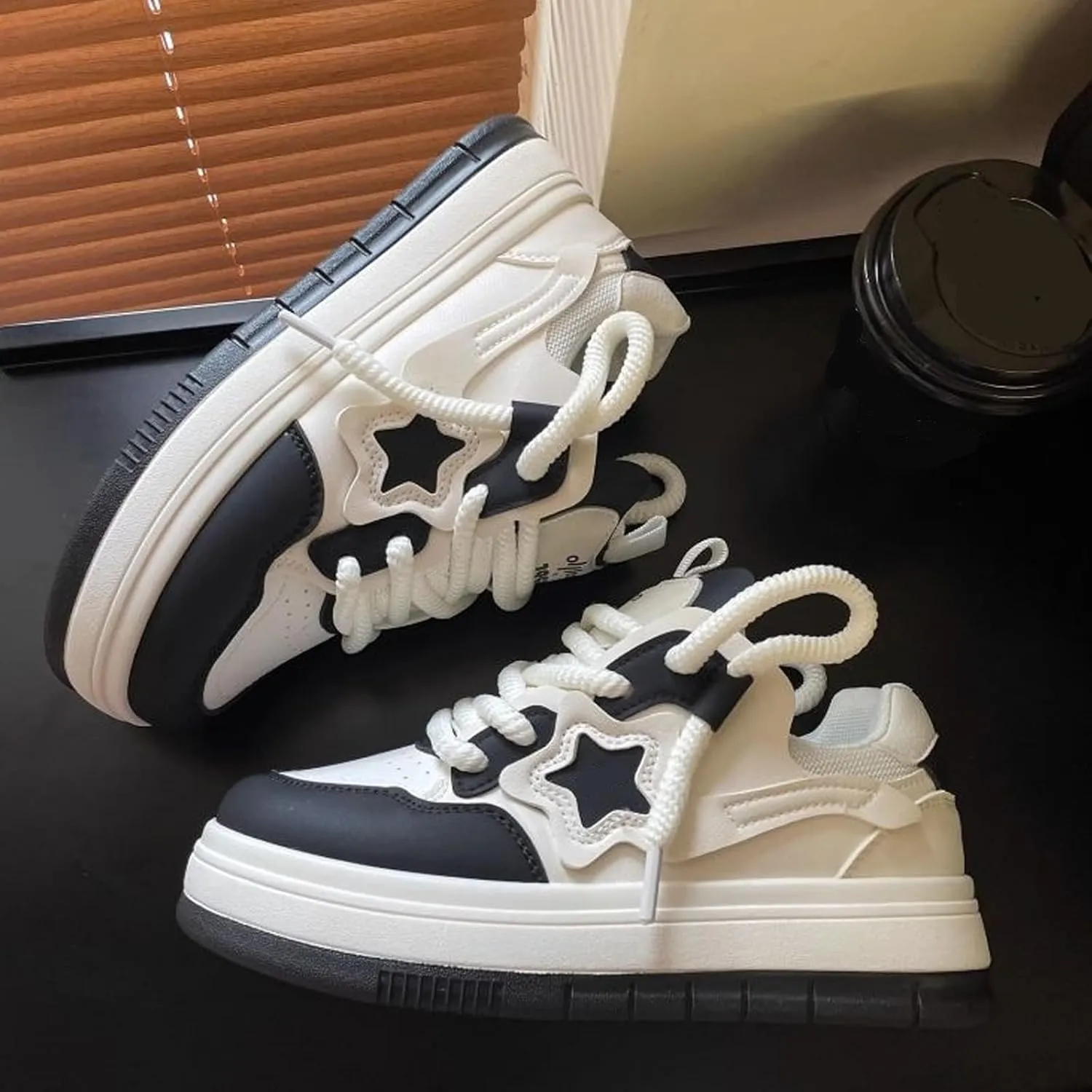 Star Shoes Comfortable Women's Y2k Chunky Sneakers, Cute Big Toe Creamy Platform, Stylish Casual Shoes for Sports