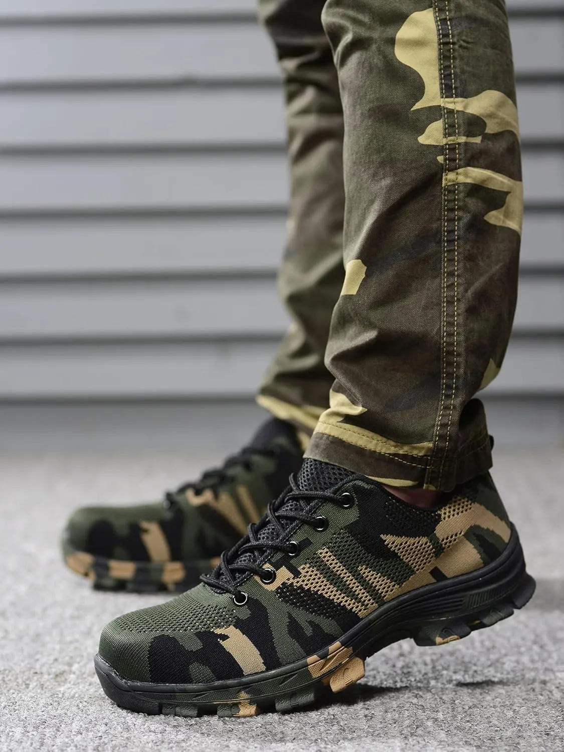 Steel Toe Safety Shoes for Men Women Breathable Industrial Sneakers Anti-Pierce Work Shoes Lightweight Camouflage Outdoor Shoes
