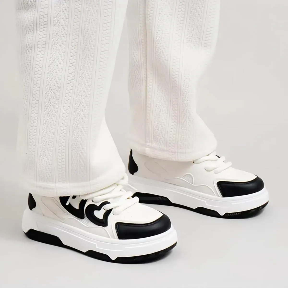 Women's 3D Heart Chunky Sneakers, Platform Casual Trainers, Cute Y2K Versatile Streetwear Everyday Wear Height Boost